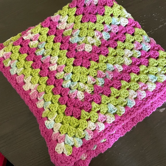 2/$15 Baby Girl Blanket Bundle (3) - Picture 12 of 13